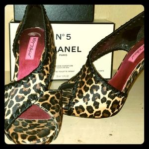 Betsy Johnson Heel's